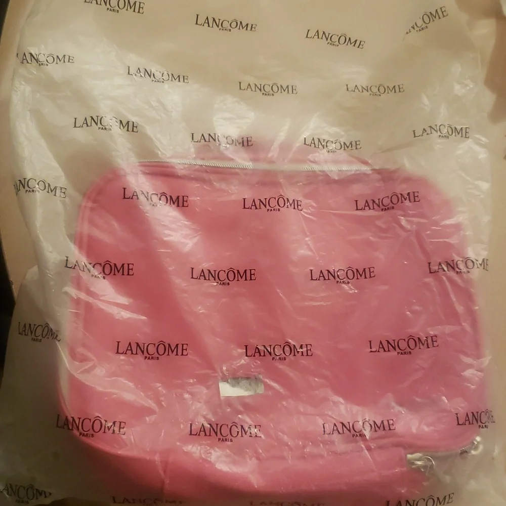 Lancome Skincare Set with Pink Bag NWOT - Picture 4 of 4
